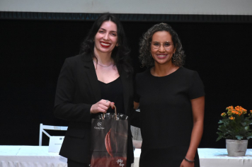 Foto - Premiação da Olimpíada Literária da Língua Portuguesa e da 1ª Olimpíada de Matemática