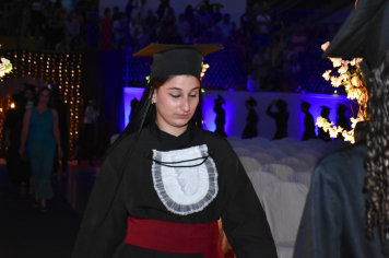 Foto - Formatura de encerramento dos 9º anos do ensino fundamental II e EMEJA dia 13 de dezembro de 2024