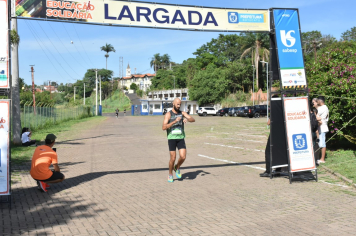Foto - Secretaria de Educação promoveu 6ª Corrida e Caminhada Educação Solidária
