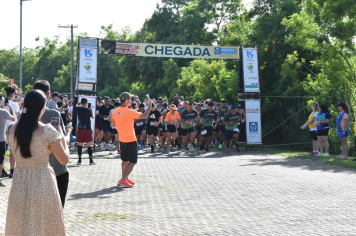 Foto - Secretaria de Educação promoveu 6ª Corrida e Caminhada Educação Solidária