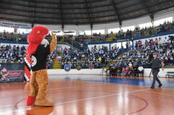 Foto - Proerd 2024 realiza Formatura de alunos da Rede de Ensino de Botucatu