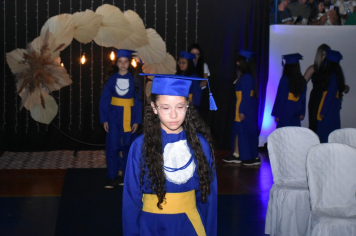 Foto - Formatura de encerramento dos 5º anos do ensino fundamental dia 11 de dezembro de 2024