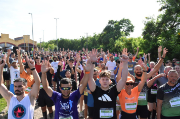 Foto - Secretaria de Educação promoveu 6ª Corrida e Caminhada Educação Solidária