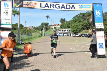 Foto - Secretaria de Educação promoveu 6ª Corrida e Caminhada Educação Solidária
