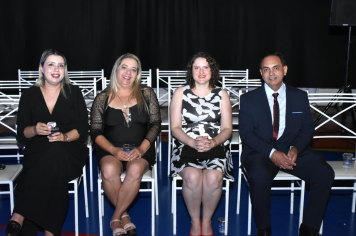 Foto - Formatura de encerramento dos 9º anos do ensino fundamental II e EMEJA dia 13 de dezembro de 2024