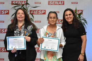 Foto - Premiação - Olimpíada Literária e Olimpíada de Matemática