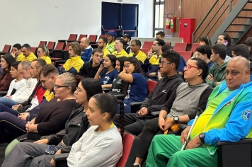 Foto - Bolsa Atleta - Entrega das camisetas 2026