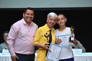Foto - Premiação da Olimpíada Literária da Língua Portuguesa e da 1ª Olimpíada de Matemática