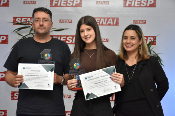 Foto - Premiação - Olimpíada Literária e Olimpíada de Matemática