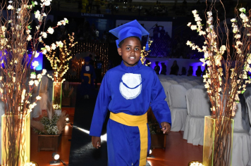 Foto - Formatura de encerramento dos 5º anos do ensino fundamental dia 12 de dezembro de 2024