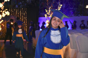 Foto - Formatura de encerramento dos 5º anos do ensino fundamental dia 12 de dezembro de 2024