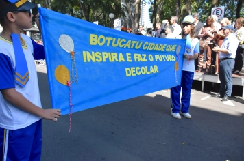 Foto - Aniversário de Botucatu - Ato Cívico e Desfile