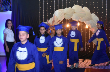 Foto - Formatura de encerramento dos 5º anos do ensino fundamental dia 11 de dezembro de 2024