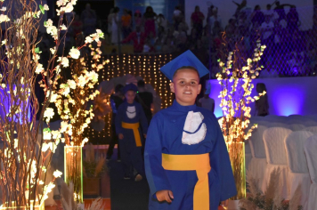Foto - Formatura de encerramento dos 5º anos do ensino fundamental dia 12 de dezembro de 2024