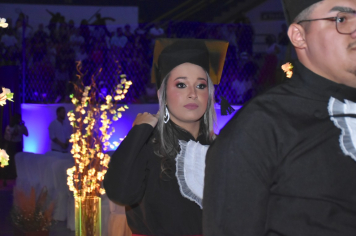 Foto - Formatura de encerramento dos 9º anos do ensino fundamental II e EMEJA dia 13 de dezembro de 2024