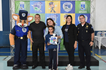 Foto - Patrulha da Paz realiza formatura e premia os destaques de 2024