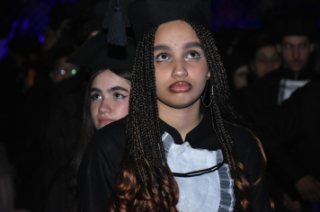 Foto - Formatura de encerramento dos 9º anos do ensino fundamental II e EMEJA dia 13 de dezembro de 2024