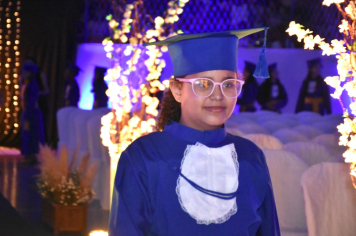 Foto - Formatura de encerramento dos 5º anos do ensino fundamental dia 12 de dezembro de 2024