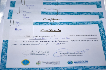 Foto - Premiação da Olimpíada Literária da Língua Portuguesa e da 1ª Olimpíada de Matemática