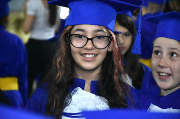 Foto - Formatura de encerramento dos 5º anos do ensino fundamental dia 12 de dezembro de 2024
