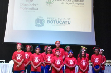 Foto - Premiação da Olimpíada Literária da Língua Portuguesa e da 1ª Olimpíada de Matemática