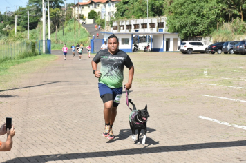 Foto - Secretaria de Educação promoveu 6ª Corrida e Caminhada Educação Solidária