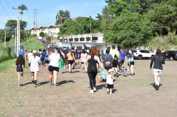 Foto - Secretaria de Educação promoveu 6ª Corrida e Caminhada Educação Solidária