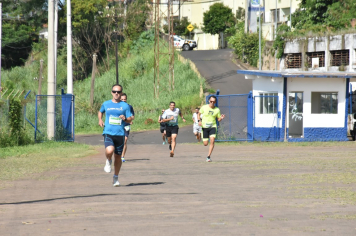 Foto - Secretaria de Educação promoveu 6ª Corrida e Caminhada Educação Solidária