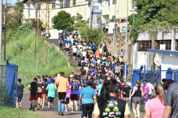 Foto - Secretaria de Educação promoveu 6ª Corrida e Caminhada Educação Solidária