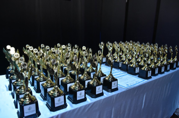 Foto - Premiação da Olimpíada Literária da Língua Portuguesa e da 1ª Olimpíada de Matemática