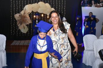Foto - Formatura de encerramento dos 5º anos do ensino fundamental dia 11 de dezembro de 2024