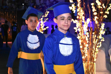 Foto - Formatura de encerramento dos 5º anos do ensino fundamental dia 12 de dezembro de 2024