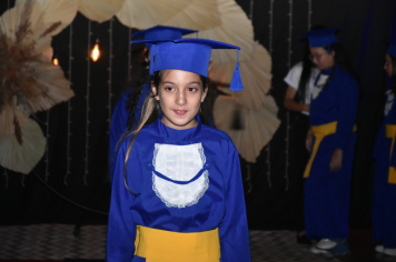 Foto - Formatura de encerramento dos 5º anos do ensino fundamental dia 11 de dezembro de 2024
