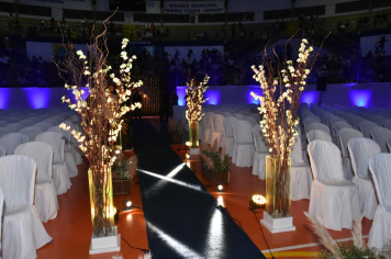 Foto - Formatura de encerramento dos 9º anos do ensino fundamental II e EMEJA dia 13 de dezembro de 2024