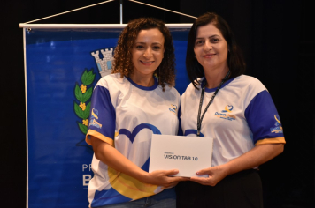 Foto - Secretaria de Saúde entrega tablets a Agentes Comunitários de Saúde de Botucatu