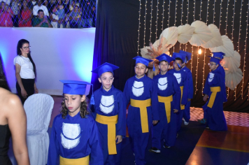 Foto - Formatura de encerramento dos 5º anos do ensino fundamental dia 11 de dezembro de 2024