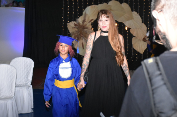 Foto - Formatura de encerramento dos 5º anos do ensino fundamental dia 11 de dezembro de 2024