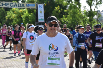 Foto - Secretaria de Educação promoveu 6ª Corrida e Caminhada Educação Solidária