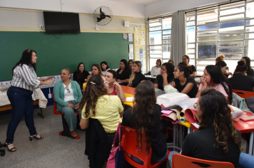 Foto - Estagiários recebem capacitação para serviços de educação especial 