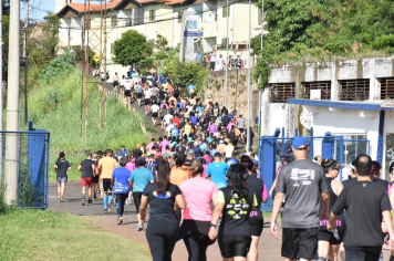 Foto - Secretaria de Educação promoveu 6ª Corrida e Caminhada Educação Solidária