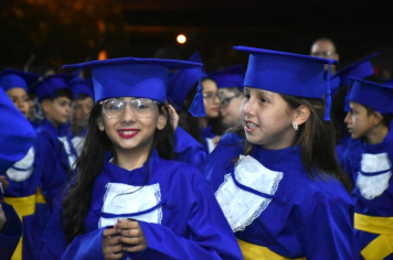 Foto - Formatura de encerramento dos 5º anos do ensino fundamental dia 12 de dezembro de 2024