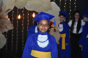 Foto - Formatura de encerramento dos 5º anos do ensino fundamental dia 11 de dezembro de 2024