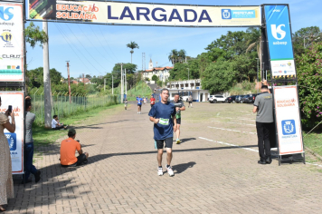 Foto - Secretaria de Educação promoveu 6ª Corrida e Caminhada Educação Solidária
