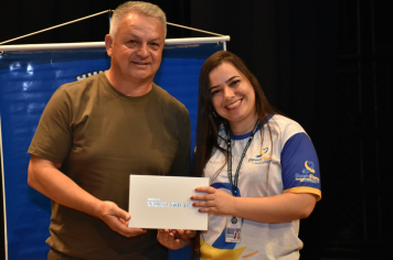 Foto - Secretaria de Saúde entrega tablets a Agentes Comunitários de Saúde de Botucatu