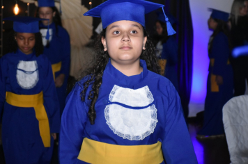 Foto - Formatura de encerramento dos 5º anos do ensino fundamental dia 11 de dezembro de 2024