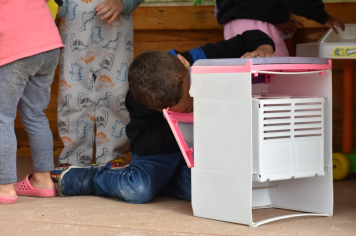 Foto - Escola municipal de educação infantil ganha espaço interativo para os alunos