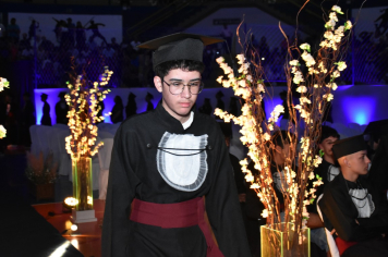 Foto - Formatura de encerramento dos 9º anos do ensino fundamental II e EMEJA dia 13 de dezembro de 2024