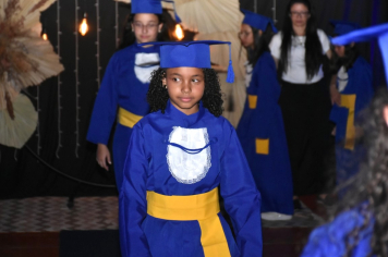 Foto - Formatura de encerramento dos 5º anos do ensino fundamental dia 11 de dezembro de 2024