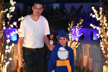 Foto - Formatura de encerramento dos 5º anos do ensino fundamental dia 12 de dezembro de 2024