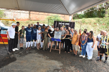 Foto - Prefeitura de Botucatu entregou novo campo de futebol no Jardim Palos Verdes
